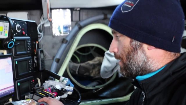 J35 : Fabrice Amedeo en bonne compagnie / Vendée Globe