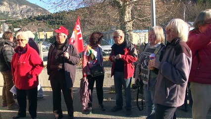 Hautes-Alpes : Le "Traintamarre" a réuni de nombreux manifestants ce samedi à Eygliers