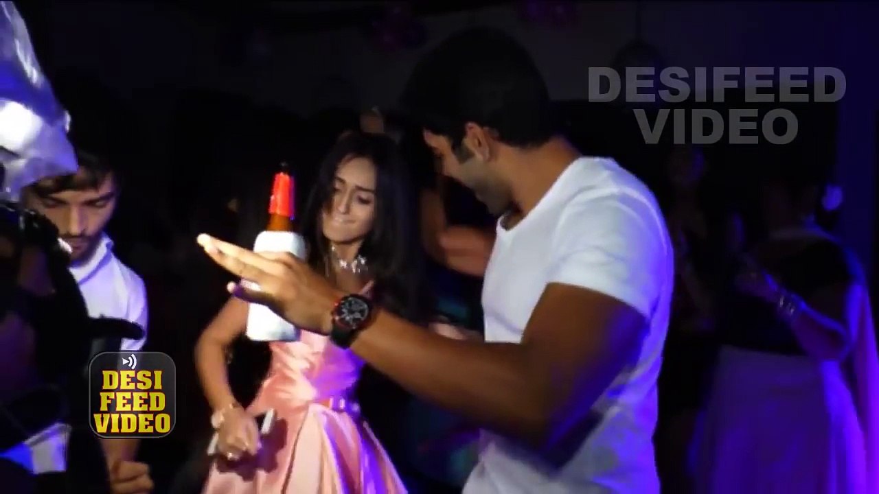 Saath Nibhana Saathiya - 10th December 2016 - Meera - Tanya Sharma Birthday Part