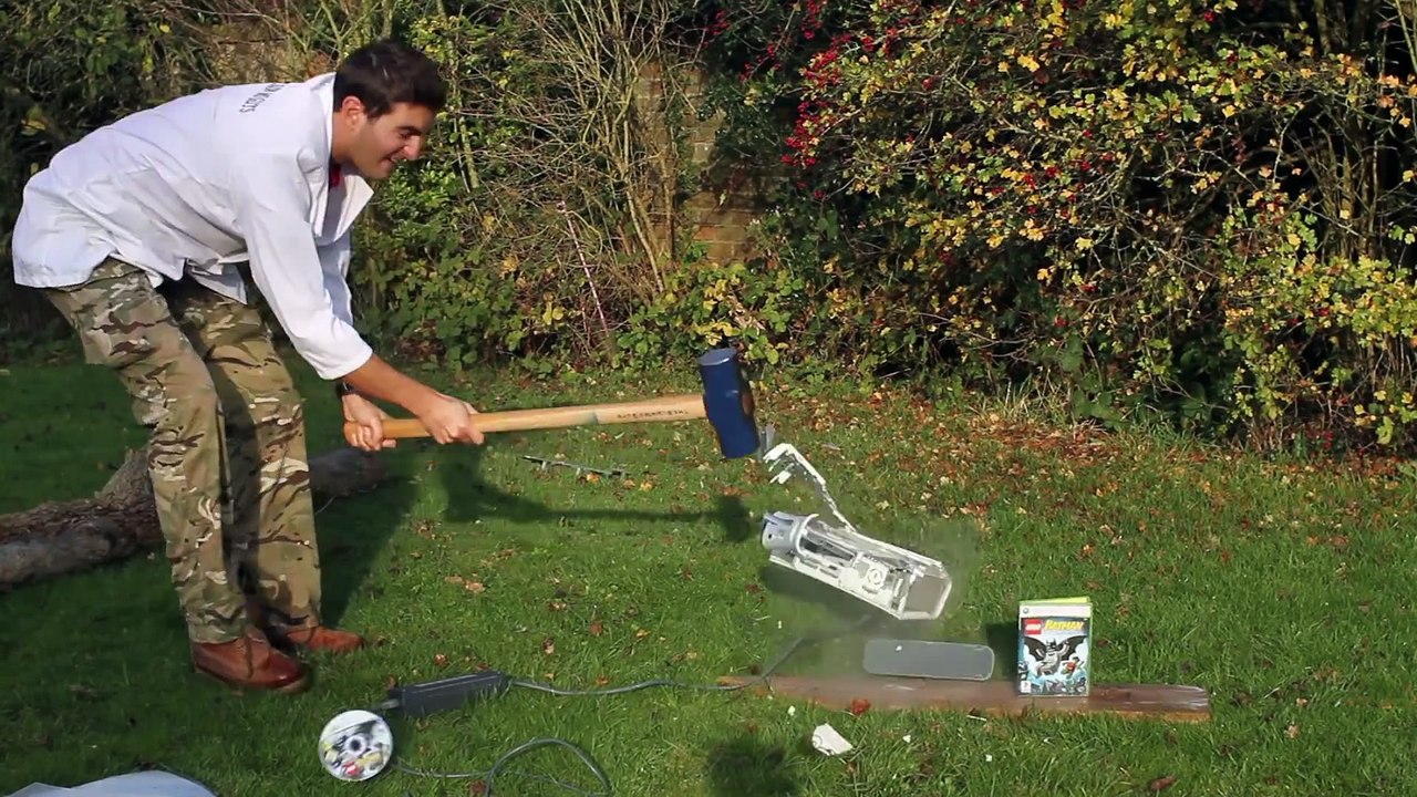 Sledgehammer vs Xbox 360 in Slow Motion - The Slow Mo Guys