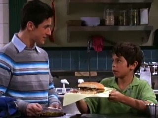 Wizards Of Waverly Place 1x02 First Kiss