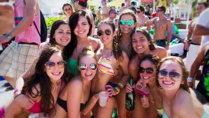 10 Most Shocking Kisses Caught on Camera