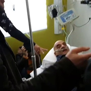 Shikoni reagimin e Cekes kur i vjen Ermal Mamaqi për vizitë në spital (Video)