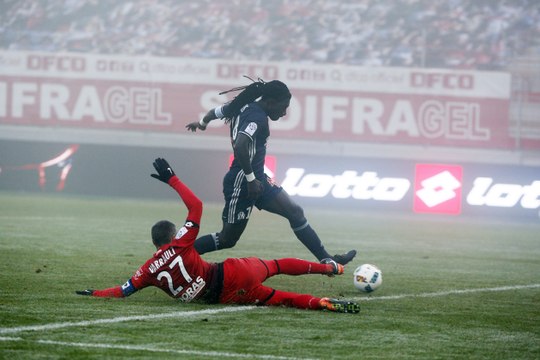 Dijon 1-2 OM : le but de Bafétimbi Gomis (87e)