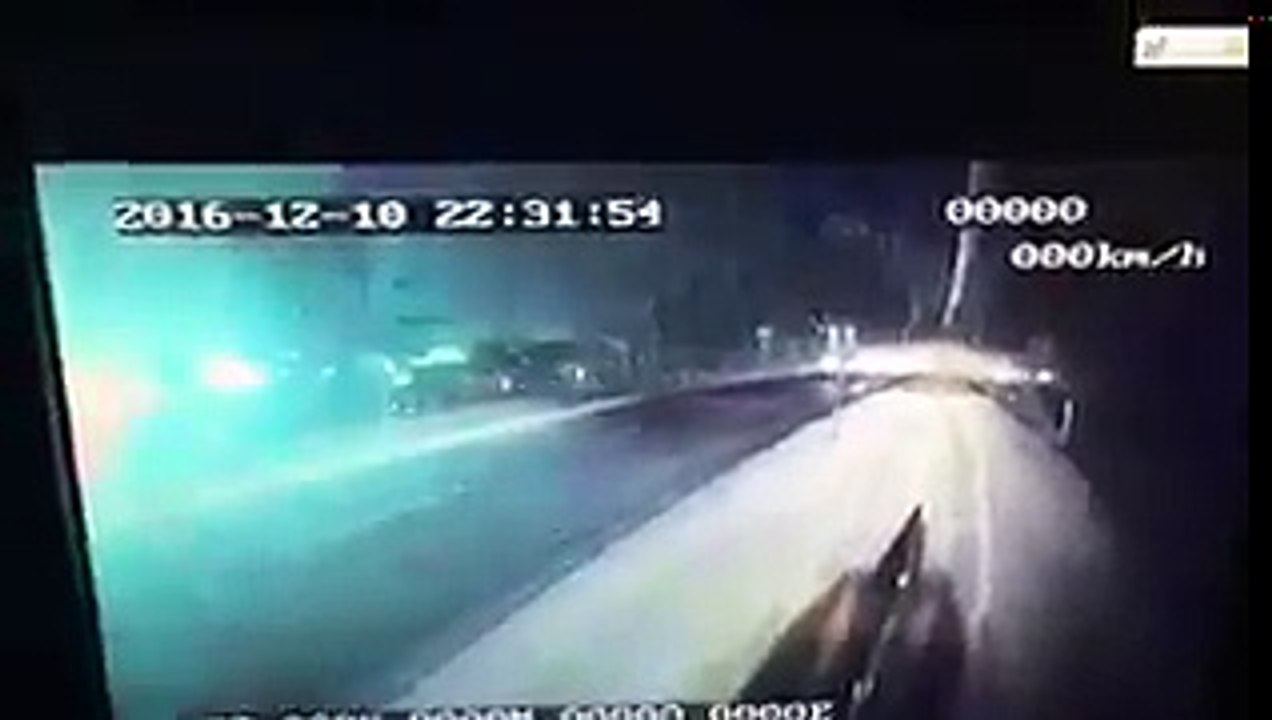 Canlı bombanın kendini patlatma anı. Kanı bozuk şerefsiz