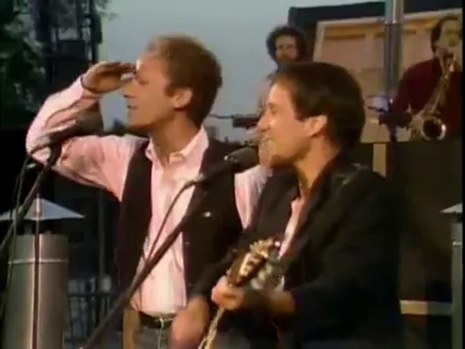 05:03 Mrs Robinson Simon & Garfunkel Central Park