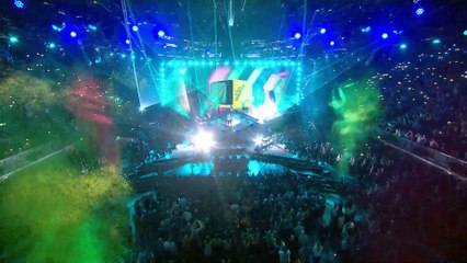 Louis Tomlinson and Steve Aoki perform Just Hold on! - Finals - The X Factor UK 2016