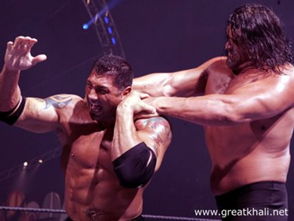 Great Khali V-S Bautista The world dangerous fight