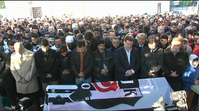 Beşiktaş şehidini uğurladı