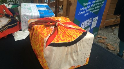 Emballer ses cadeaux avec des foulards