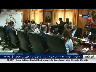 ولد عباس يستقبل مرشح الرئاسيات الفرنسية أرنو مونتبورغ  نسعى لحماية الجزائريين بفرنسا