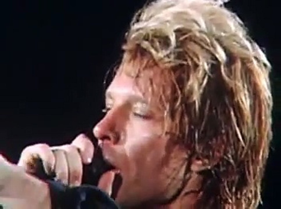 Bon Jovi - ALWAYS (TLFR version)  07-19-2006, Giants stadium (360p_30fps_H264-96kbit_AAC)