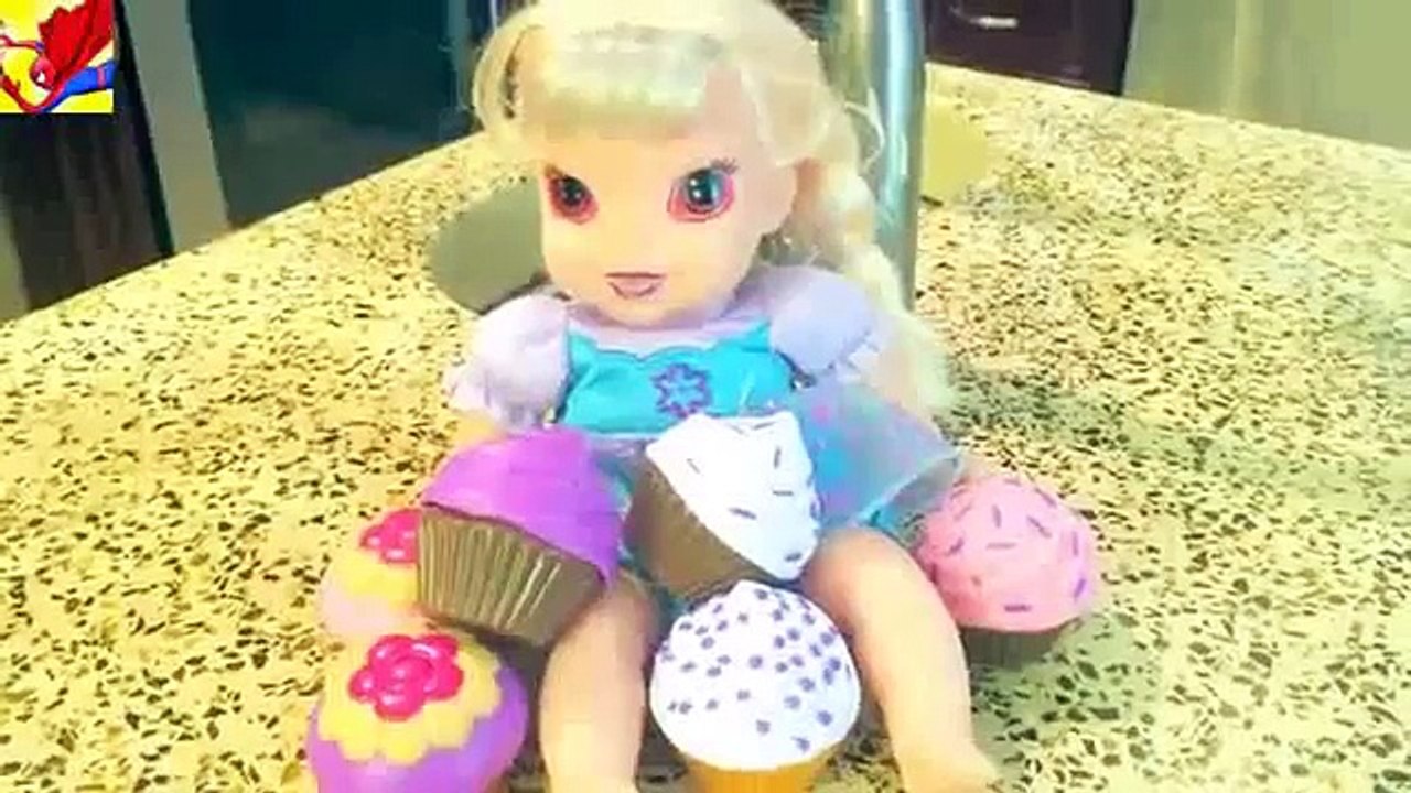 #7 - bebé malo elsa congelada! araña congelado elsa comodín gorila babysit fallar!