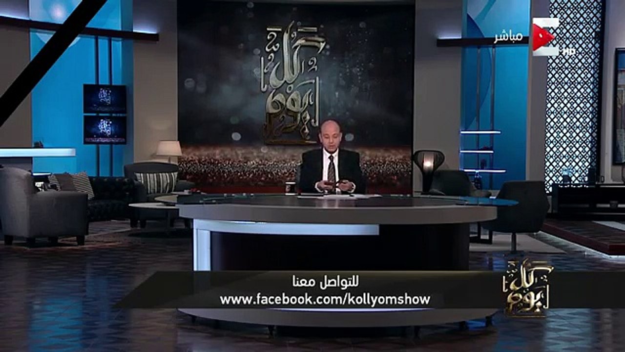 شاهد ماذا اعطي المسيحين لـ عمرو اديب وهو فى الكنيسة البطرسية بعد الإنفجار