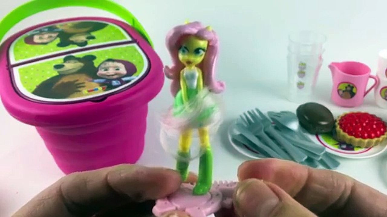 Masha y el Oso Cesta de Picnic con Huevos Sorpresa de Plastilina con Peppa Pig Frozen Cinderella