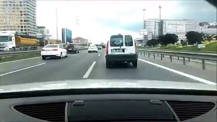 Lunatic driver @heavy traffic