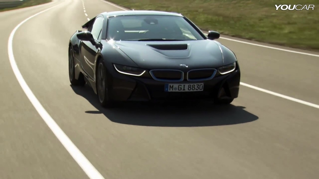 2014 BMW i8 - DRIVING