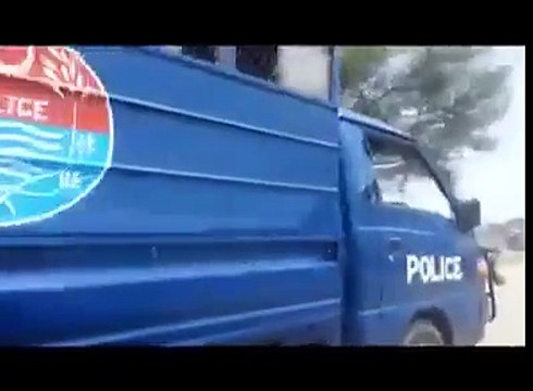 میاں صاحب نے اتنا پنجاب بدل دیا ہیں کہ اب پنجاب پولیس کراۓ پر سواریاں اٹھاتی ہیں