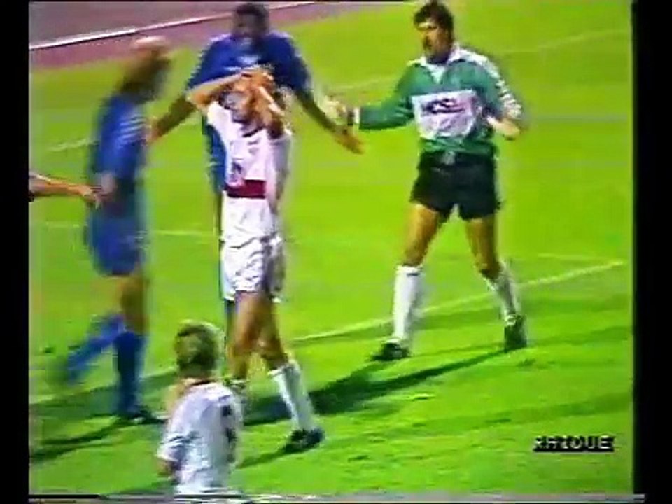 13.09.1989 - 1989-1990 UEFA Cup 1st Round 1st Leg VfB Stuttgart 2-0 Feyenoord