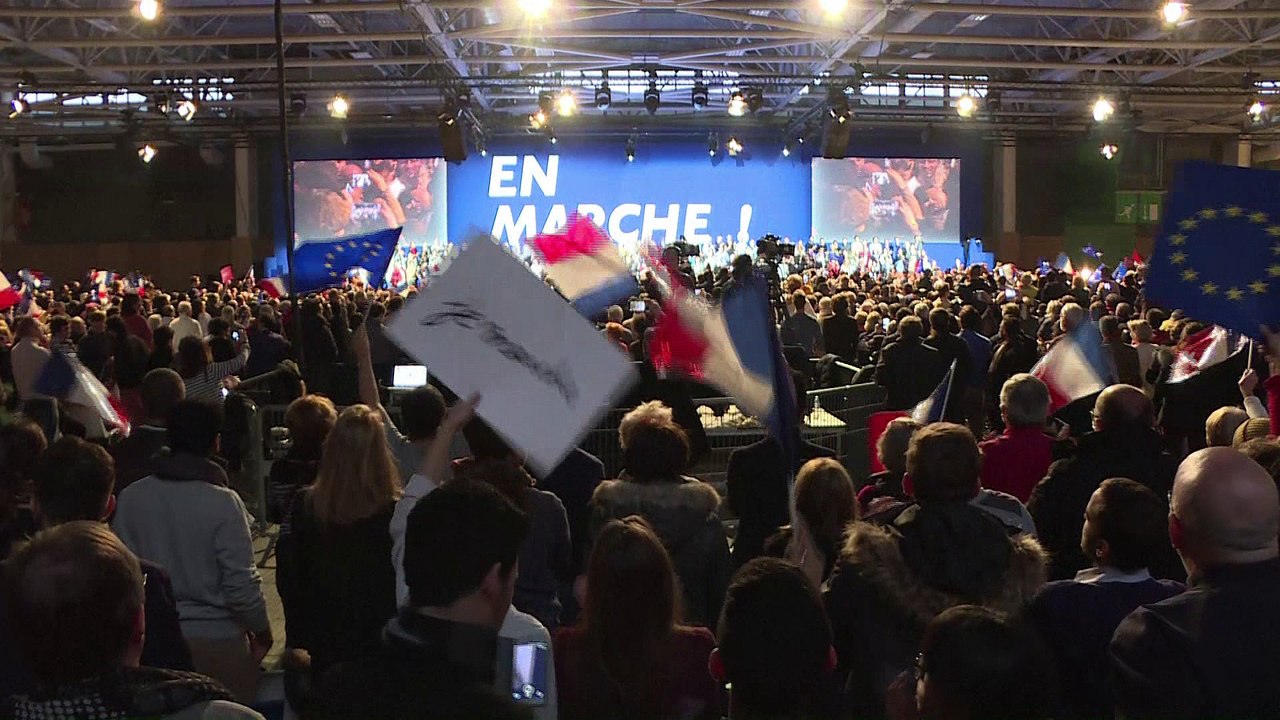 Présidentielle: premier grand meeting d'Emmanuel Macron