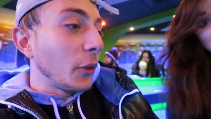MON EX M'INVITE A DISNEY - VLOG ! ( NOEL )