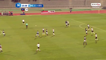 Arrêt sur une frappe lointaine