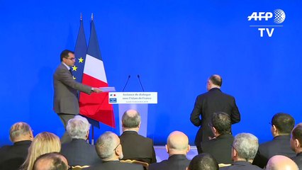 Islam: Cazeneuve dénonce un certain "discours sectaire"