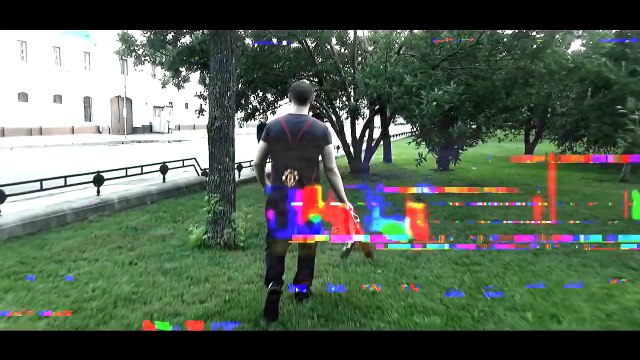 парень спас котенка от смерти