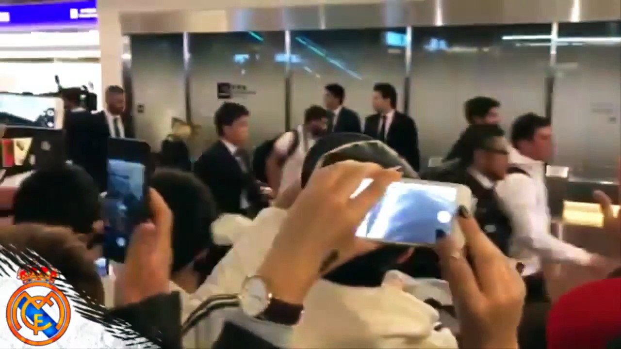 Locura total en la llegada del Real Madrid a Japón para jugar el Mundial de Clubes • 2016