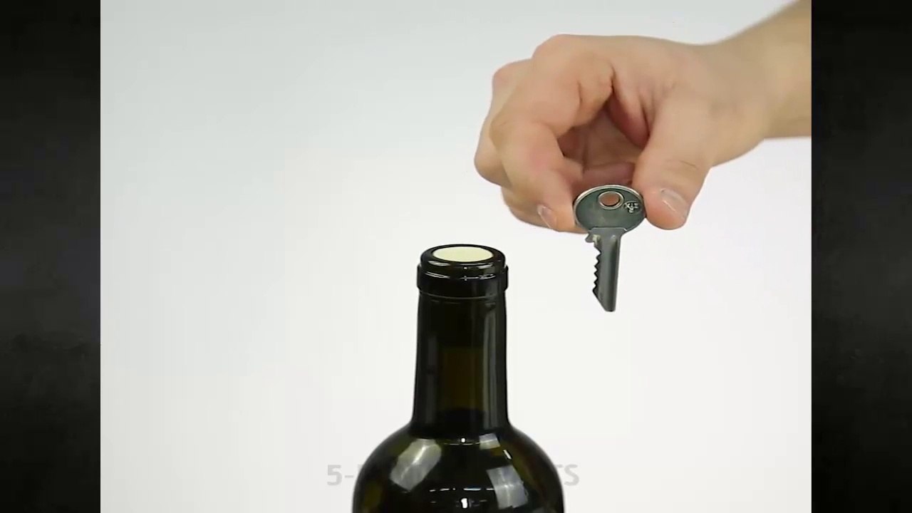 Ne cherchez plus! C'est définitivement l'astuce la plus brillante à utiliser si vous n'avez pas d'ouvre bouteille sous l