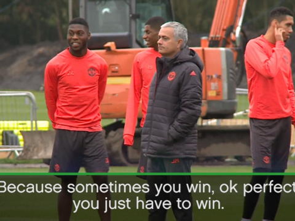 Mourinho needs time - Sanchez Flores