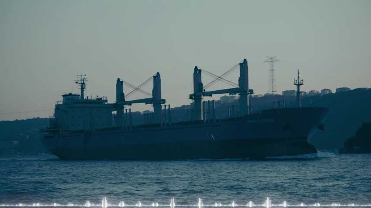 Une enquête de la Monde Académie : Marlboro canal, des cigarettes pour une traversée tranquille