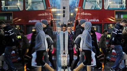 Wie kommt der Boxer auf das Trampolin? Britischer Wettstreit der Werbevideos