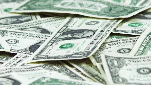 Social Media is Outraged at Couple's Viral Tipping 'Trick' Post