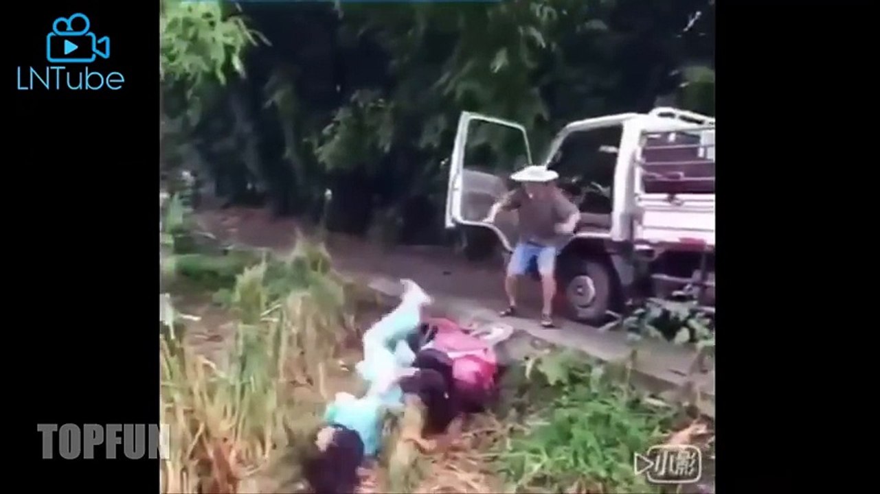 New Funny videos 2016 - China funny pranks