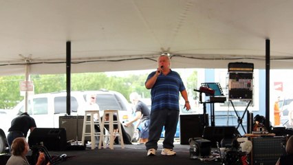 Bryan Clark live at Graceland Crossing Elvis Week 2016