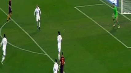 Radja Nainggolan Goal AS Roma	1 - 0	AC Milan 12-12-2016