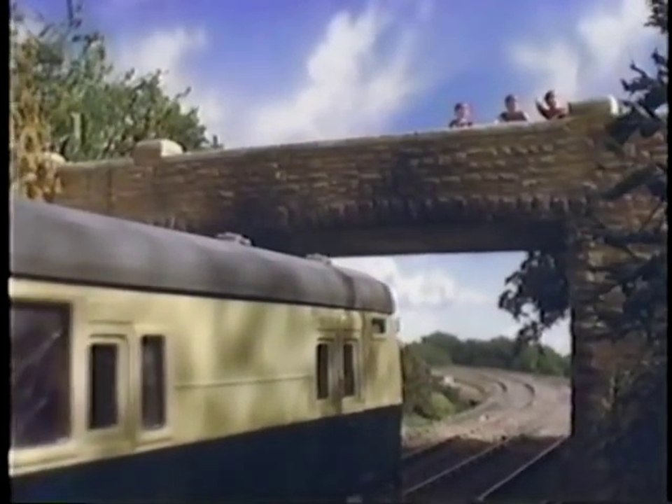 20 Whistles and Sneezes (US) video Dailymotion