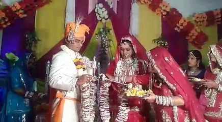 दूल्हे राजा का उत्तरा पाजामा। Dulhe raja ka utra pajama(360p)