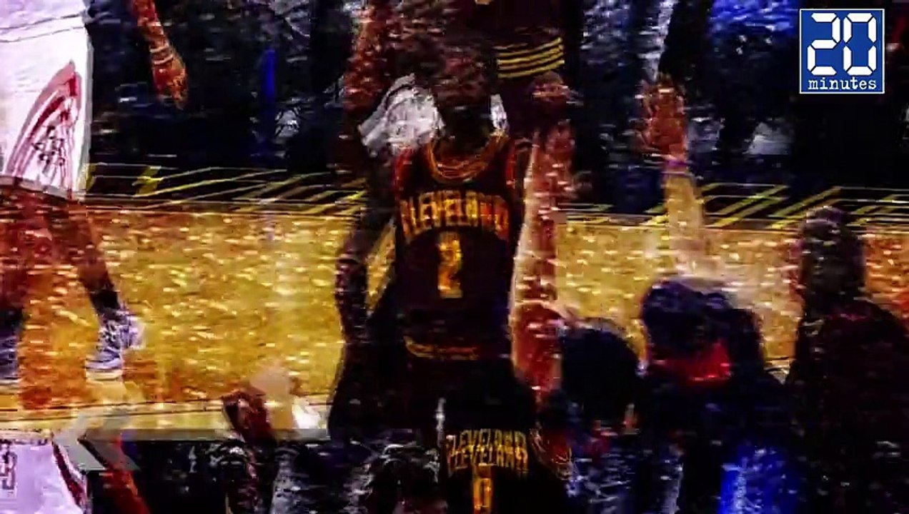 Un lion sort de sa cage et terrifie un gardien ! - Le rewind du lundi 12 d 2016.