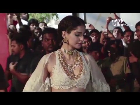 IIFA Awards 2015 Pre Awards RED Carpet Full Show HD | Salman Khan, Hrithik, Shahrukh