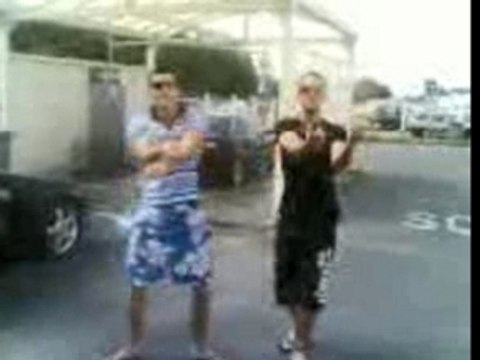 Chicco + Clubber delire danse tecktonik