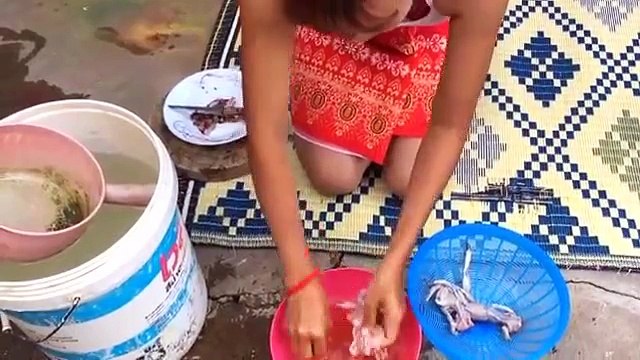 Beautiful Girl Cooking | Grill Frog in Cambodia | Country food in my village