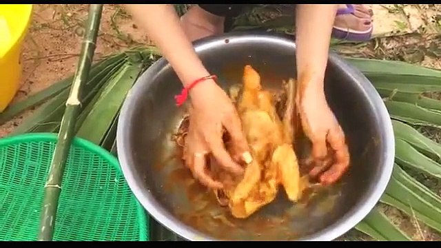 Beautiful Girl Cooking | How to Grill Chicken in Cambodia | Country food in my village