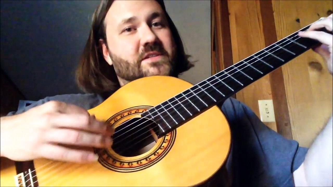 What's the difference between a classical and a Flamenco guitar?