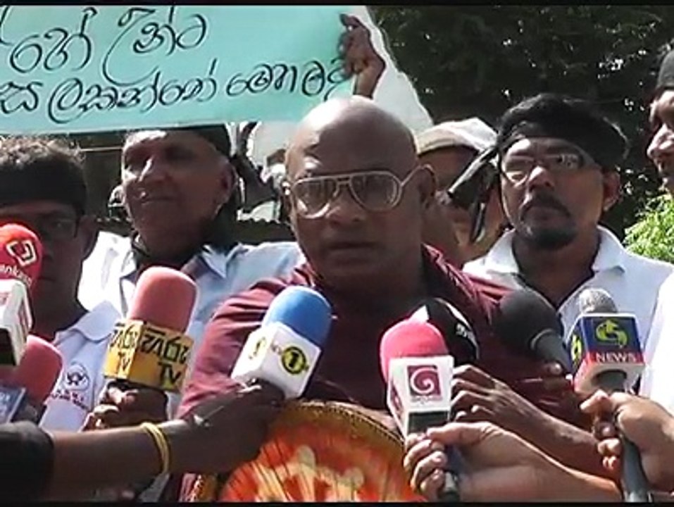 සිරිසේන රැහේ එවුන්ට සලකන්න් ඉගෙන ගෙන වරෙන්...