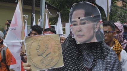 HRW acusa al Ejército birmano de la quema de casas de la minoría rohinyá