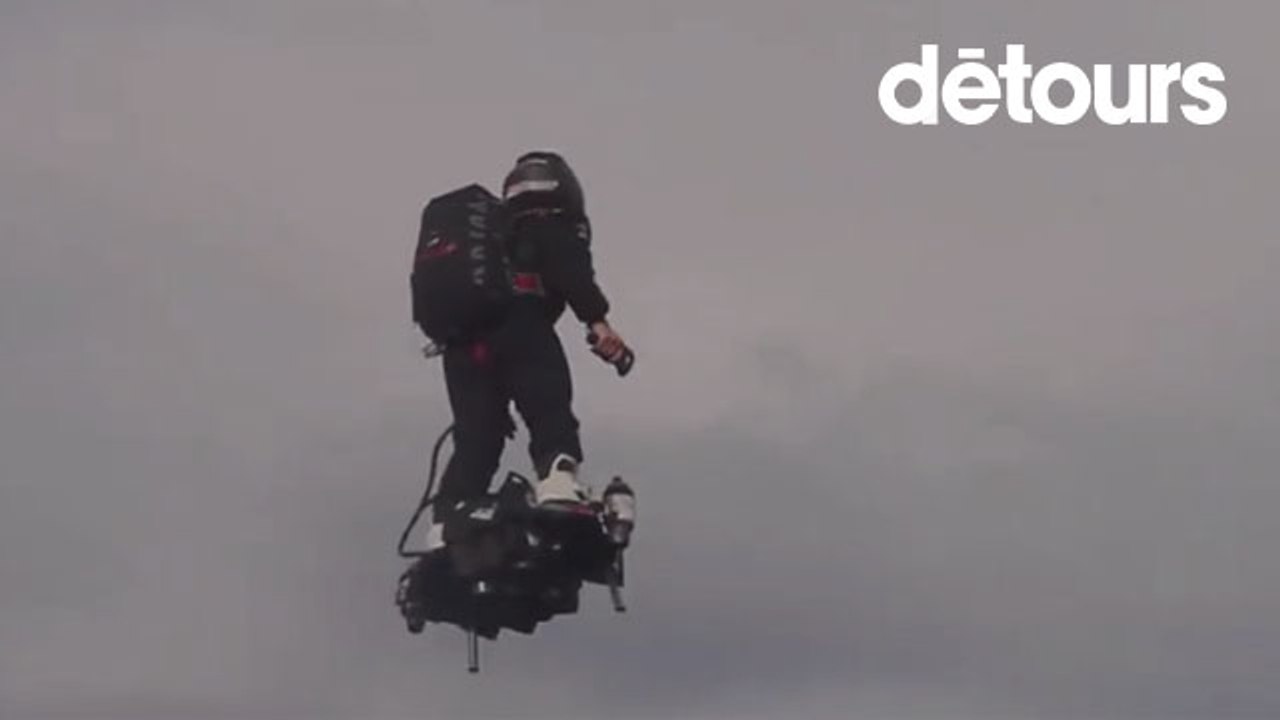 Fou : un mini skate pour voler au-dessus de l'eau - Détours