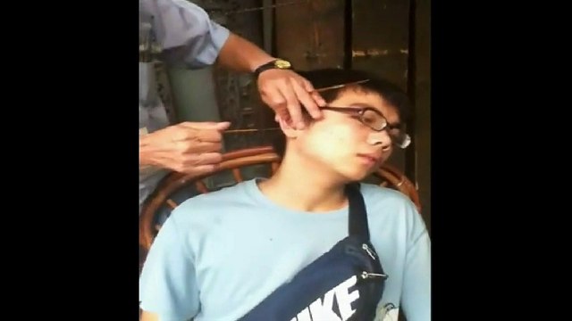 Chinese Ear Cleaning (84) Cleaning Ears and Drinking Tea