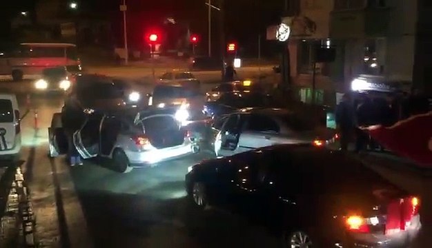 SİZ YETER Kİ ŞEHİT OLMAYIN, BİZ SİZİN YAZDIĞINIZ CEZAYA RAZIYIZ